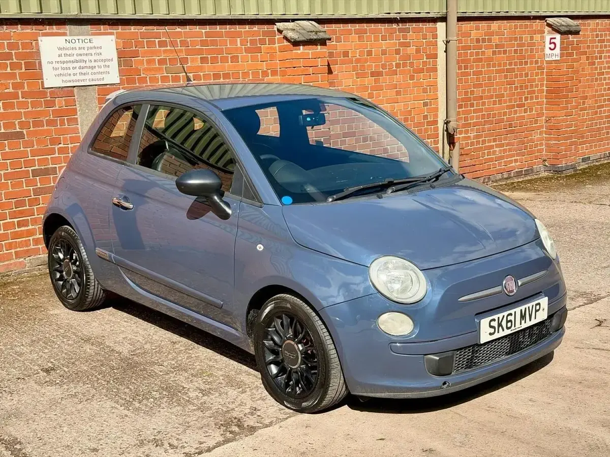 Used Fiat 500 85 HP (62 kW) 2011 Blue Hatchback