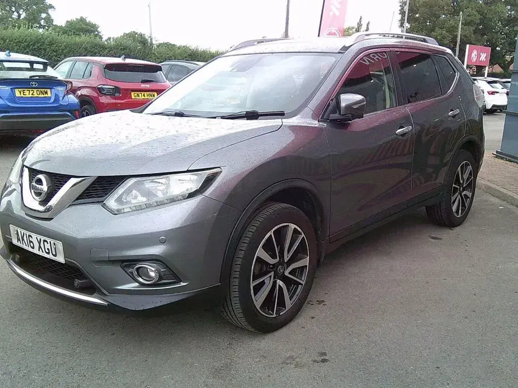 Used Nissan X-Trail N-TEC 130 HP (95 kW) 2016 Grey SUV