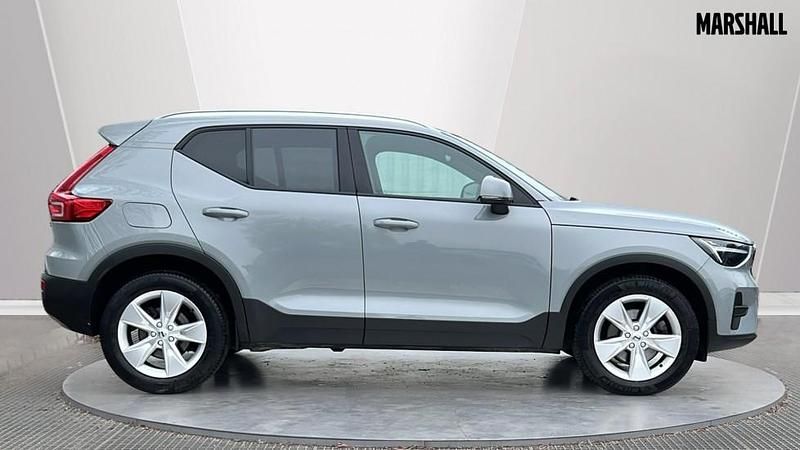 Used Volvo XC40 Core 163 HP (119 kW) 2024 Solid  vapour grey SUV