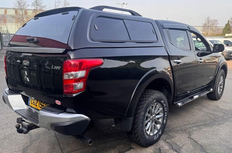 Used Mitsubishi L200 Warrior 178 HP (130 kW) 2016 Black Pickup