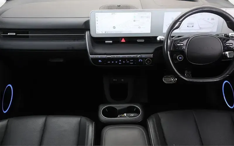 Used Hyundai Ioniq 5 Ultimate 125 kW (170 HP) 2023 Gold SUV