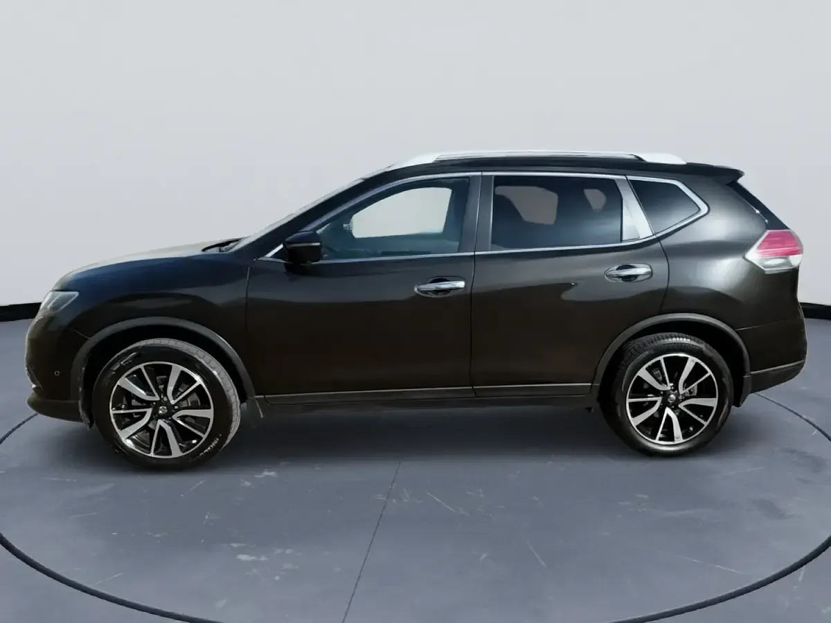 Used Nissan X-Trail Tekna 130 HP (95 kW) 2016 Green SUV