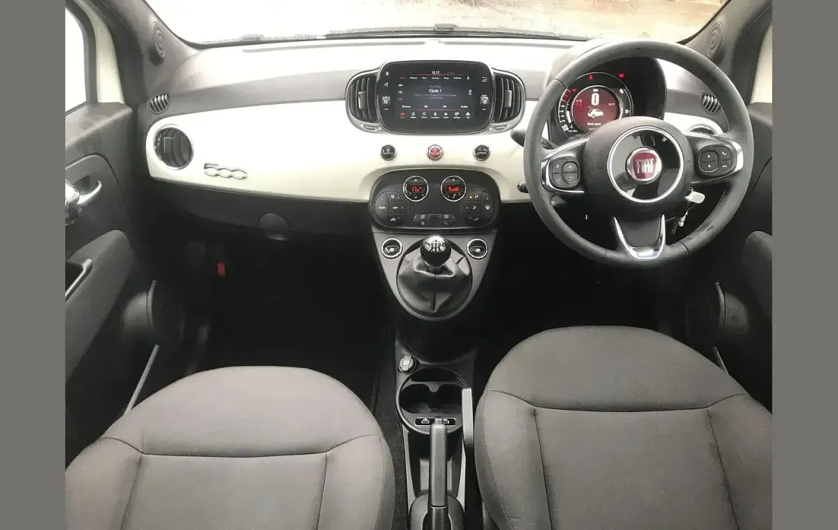 Used Fiat 500 68 HP (50 kW) 2024 White Hatchback