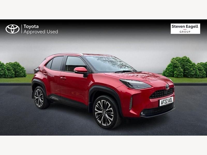 Used Toyota Yaris Hybrid 2022 Red Hatchback