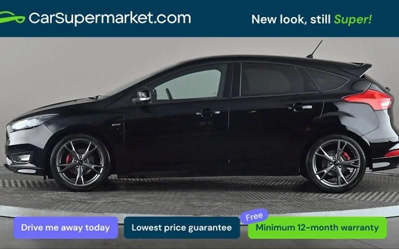 Used Ford Focus ST-Line X 120 HP (88 kW) 2017 Black Hatchback