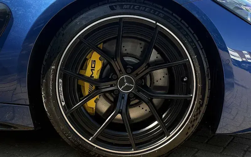 Used Mercedes AMG GT Premium Plus 585 HP (430 kW) 2025 Blue Coupe