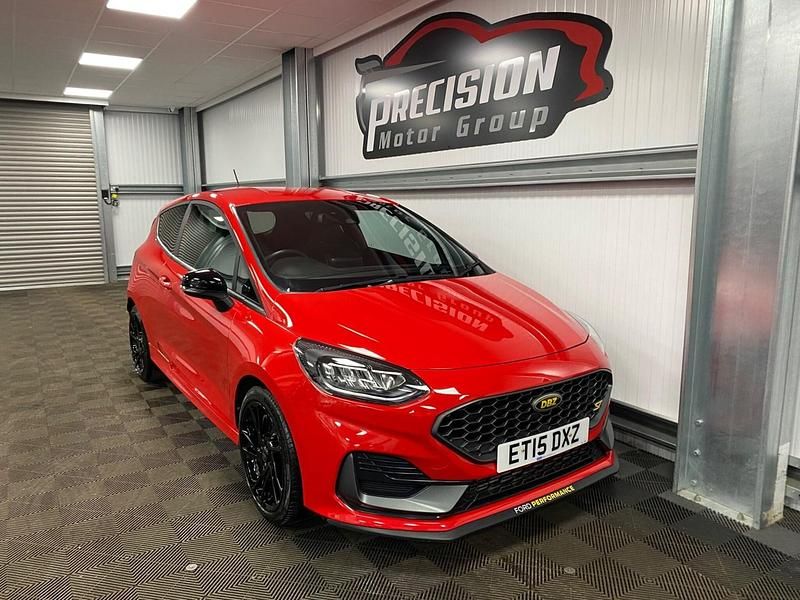 Used Ford Fiesta ST 200 HP (147 kW) 2022 Red Hatchback