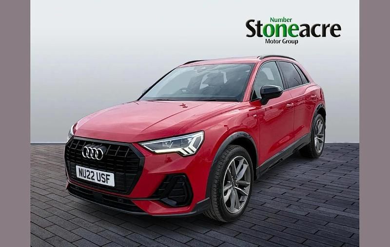 Used Audi Q3 Black Edition 150 HP (110 kW) 2022 Red SUV