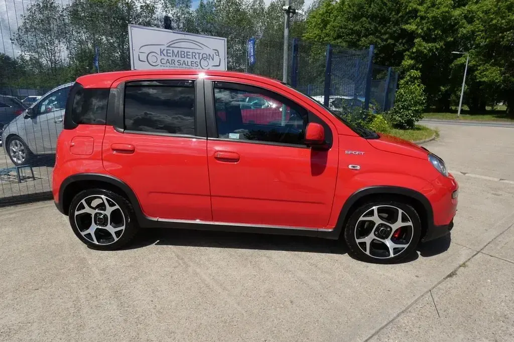 Used Fiat Panda Sport 70 HP (51 kW) 2020 Red Hatchback