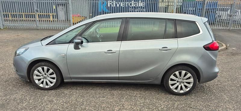 Used Vauxhall Zafira 170 HP (125 kW) 2014 Silver MPV