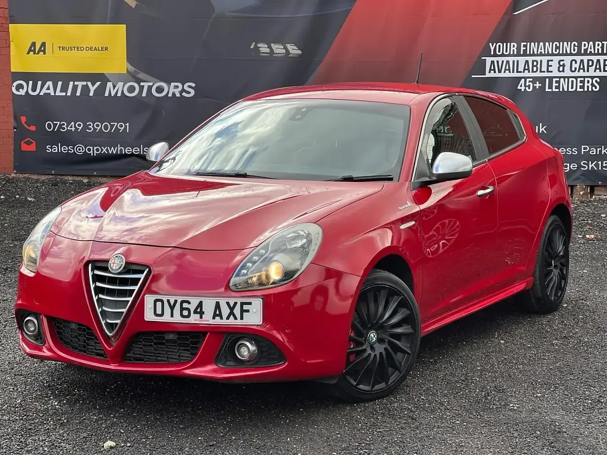 Used Alfa Romeo Giulietta 170 HP (125 kW) 2014 Red Hatchback