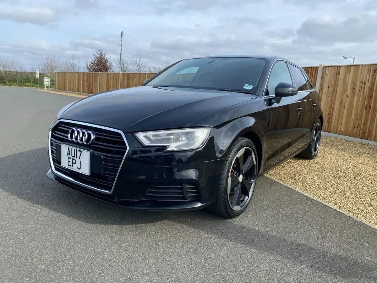 Used Audi A3 Sportback Sport 150 HP (110 kW) 2017 Black Hatchback