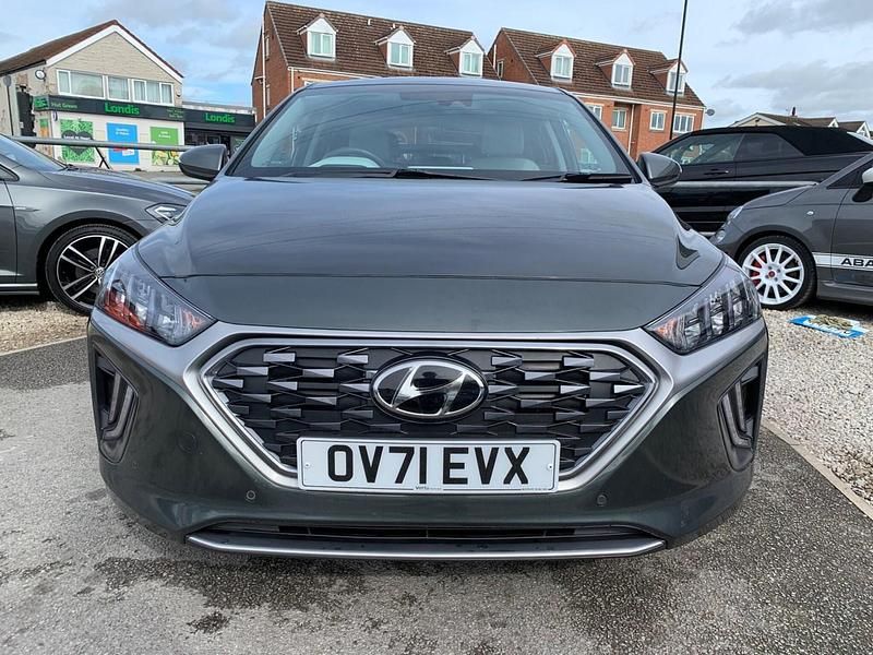 Used Hyundai Ioniq Premium SE 141 HP (103 kW) 2021 Grey Hatchback