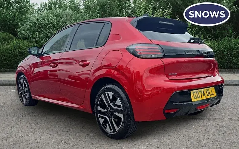 Used Peugeot 208 Allure 101 HP (74 kW) 2025 Red Hatchback