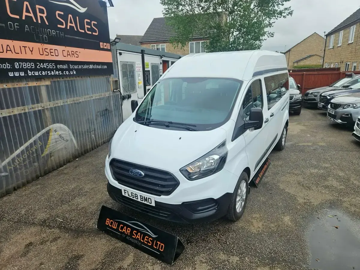 Usado Ford Transit Custom Trend 130 CV (95 kW) 2018 Blanco Familiar