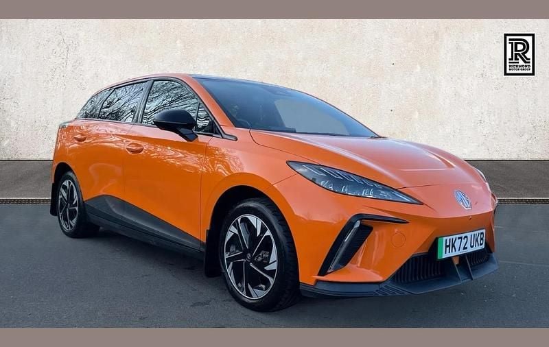 Orange Used 2022 MG MG4 EV Trophy Hatchback | £14,500 (Fair price) - Image 1/4