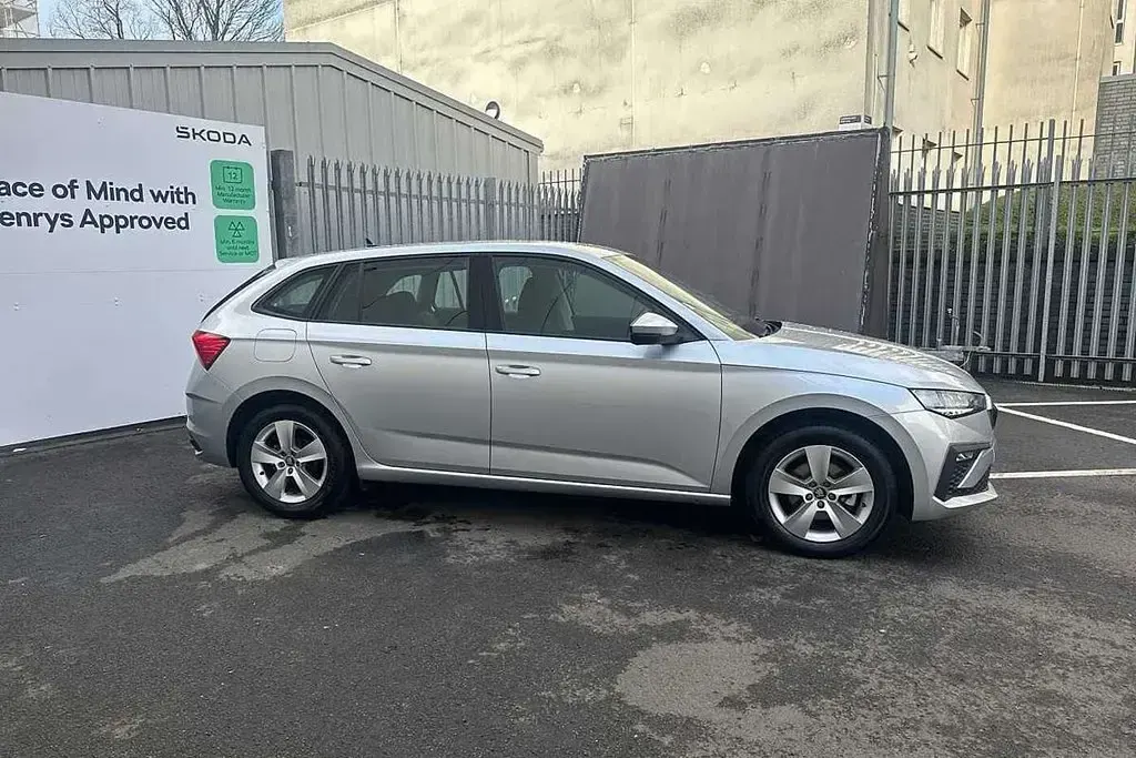 Used Skoda Scala SE 113 HP (83 kW) 2025 Brilliant silver metallic Hatchback