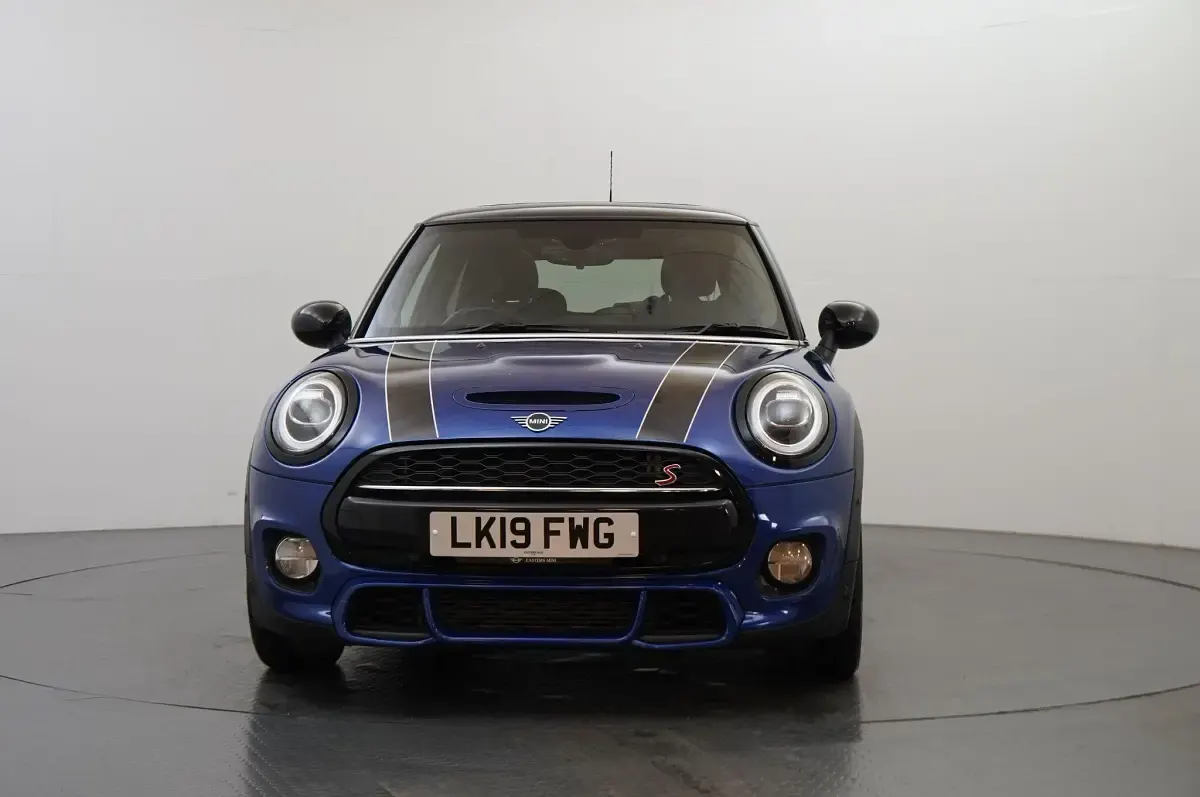 Used Mini Cooper S Sport 192 HP (141 kW) 2019 Blue Hatchback