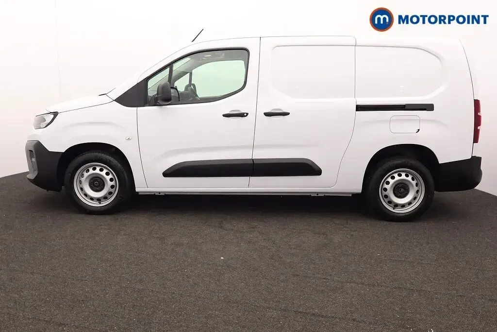 New Citroën Berlingo 100 HP (73 kW) 2026 White MPV