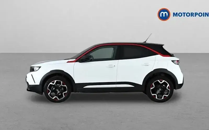 Used Vauxhall Mokka SRi 131 HP (96 kW) 2022 White SUV