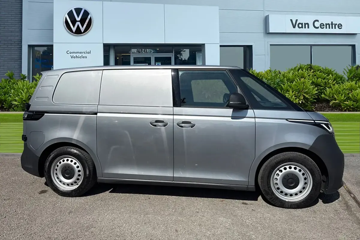Used VW ID. Buzz 210 kW (286 HP) 2024 Silver MPV