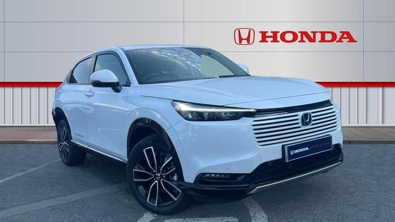 White New 2025 Honda HR-V Advance SUV | £29,987 (A bit pricey) - Image 1/3