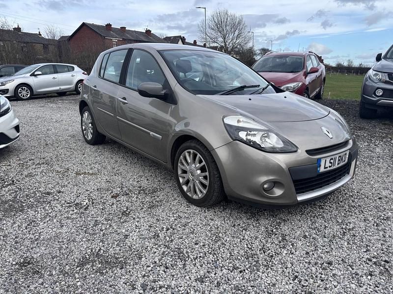 Usado Renault Clio II Dynamique 2011 Beige Utilitario