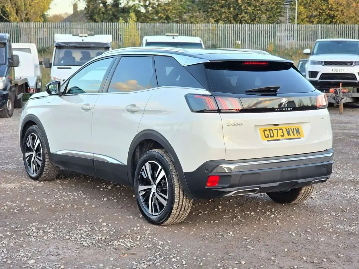 Used Peugeot 3008 GTi 300 HP (220 kW) 2024 White SUV