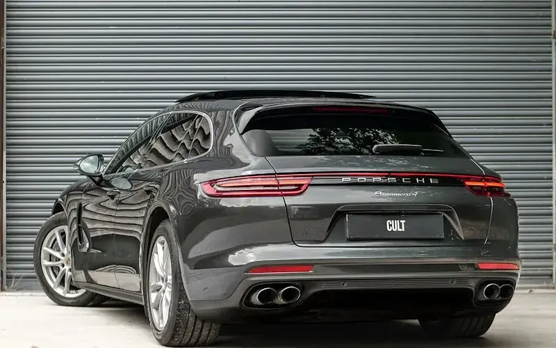 Used Porsche Panamera 4 Sport Turismo Sport Turismo 330 HP (242 kW) 2017 Grey Estate