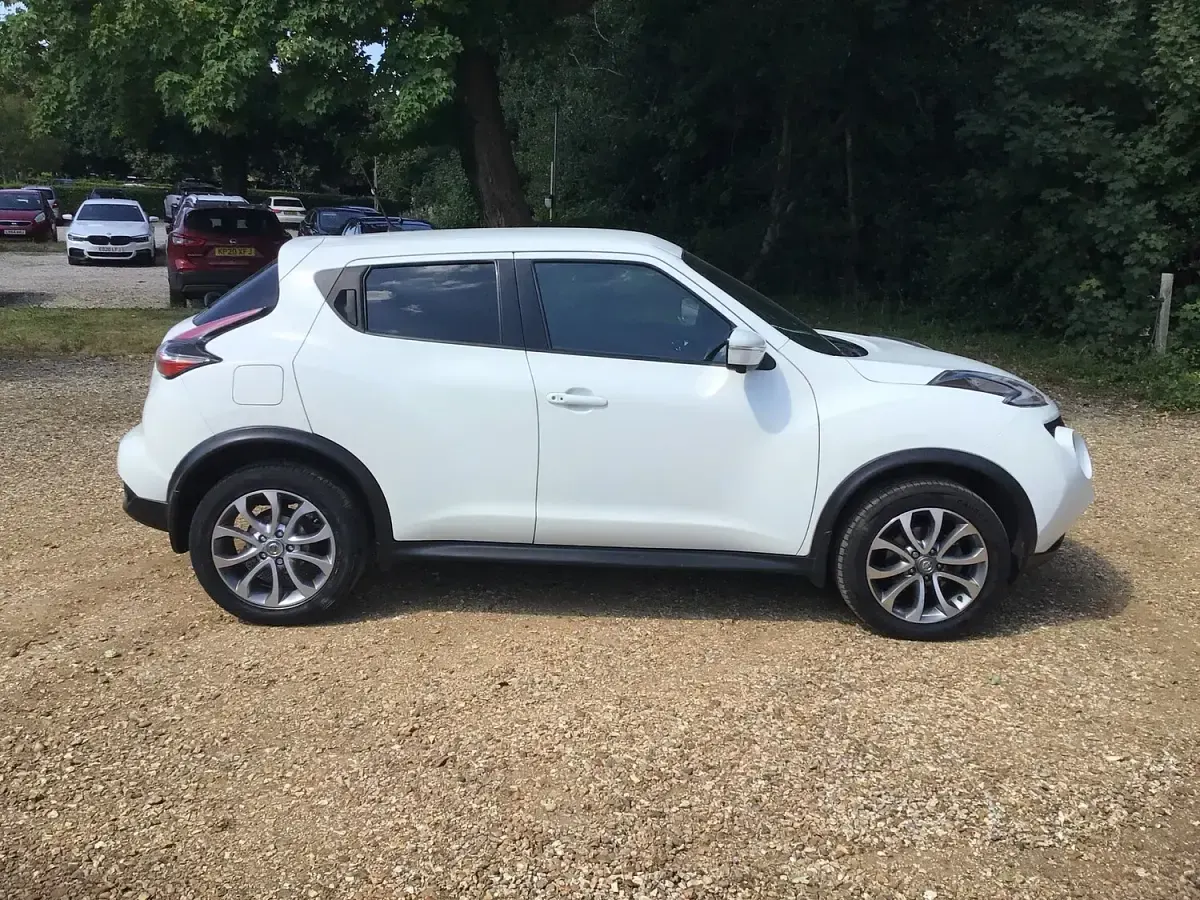 Used Nissan Juke Tekna 110 HP (80 kW) 2017 White SUV