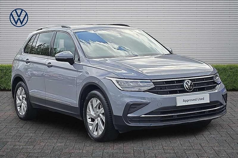 Used VW Tiguan Life 130 HP (95 kW) 2021 Grey SUV