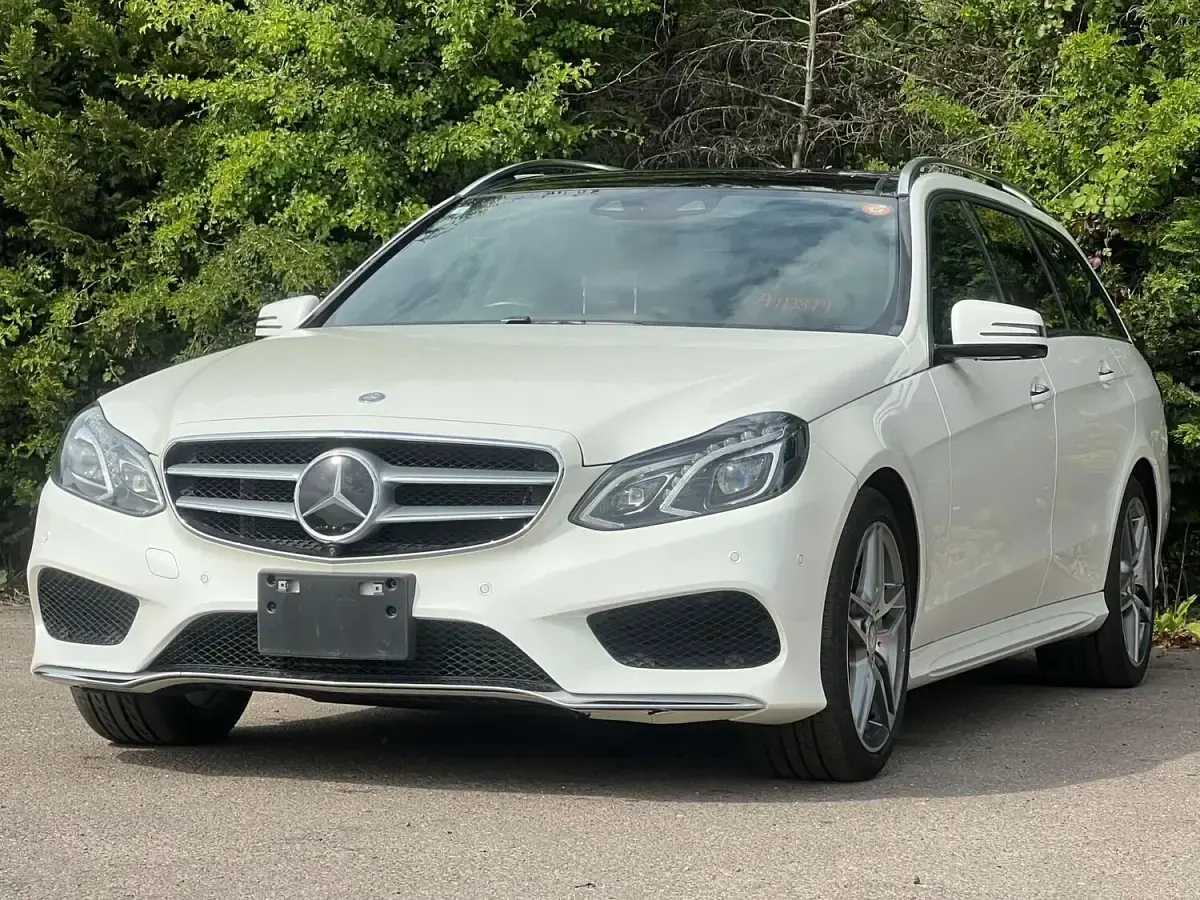 Used Mercedes E250 Avantgarde 2014 White Estate