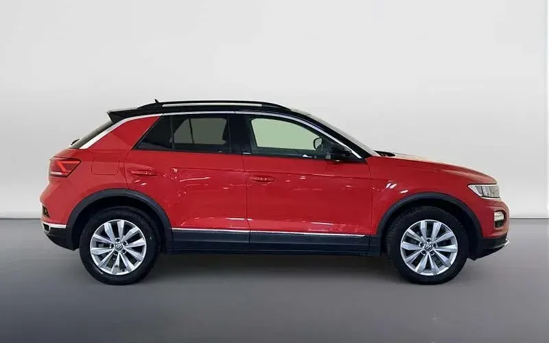 Used VW T-Roc Design 116 HP (85 kW) 2019 Red SUV