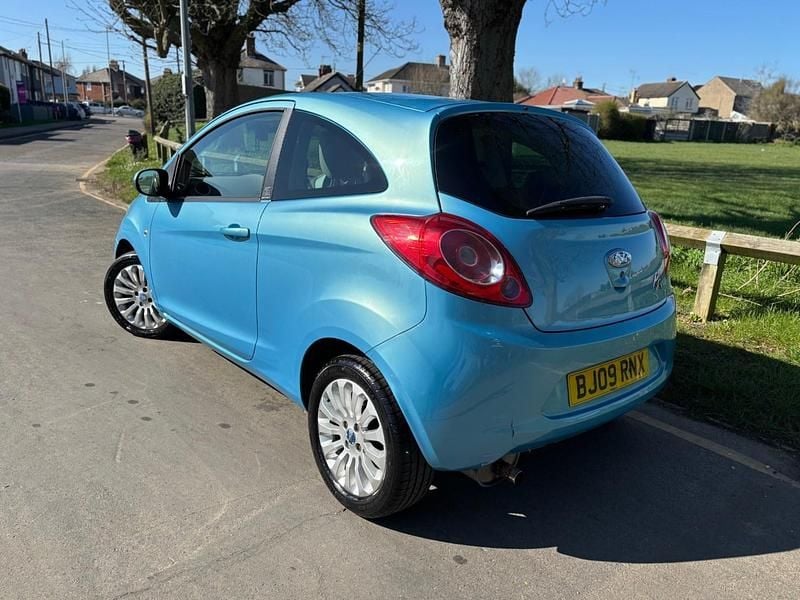 Używany Ford Ka Zetec 69 KM (50 kW) 2009 Niebieski Hatchback