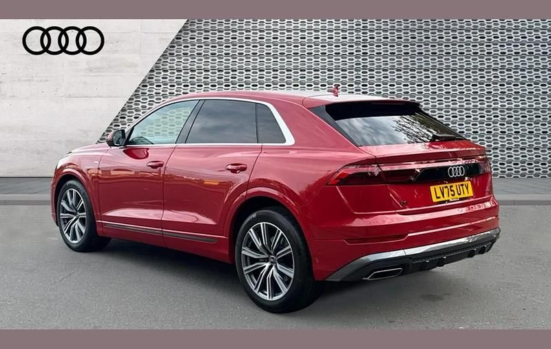 Used Audi Q8 S-Line 340 HP (250 kW) 2025 Red SUV