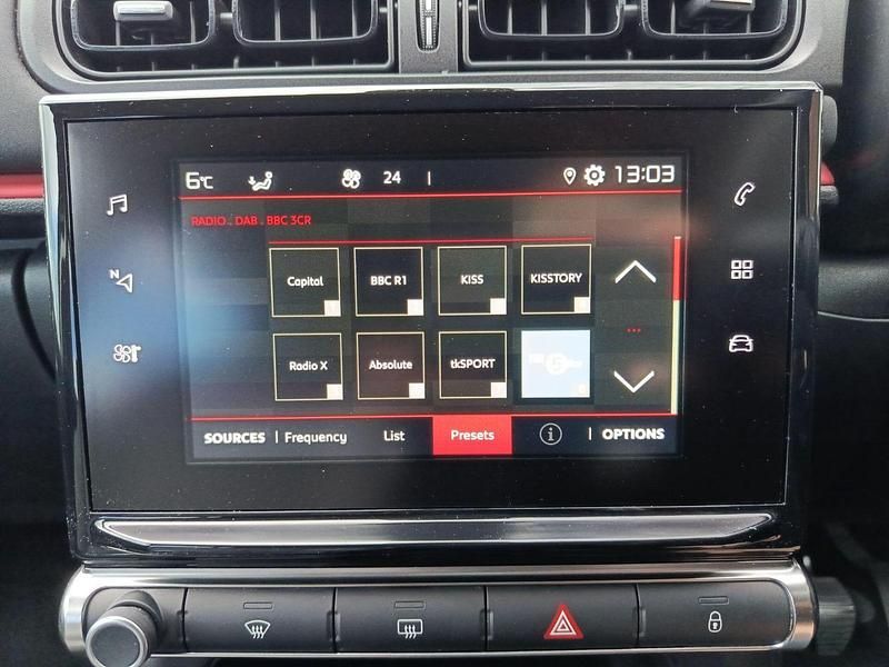 Begagnad Citroën C3 PureTech 82 HK (60 kW) 2022 Grå Halvkombi