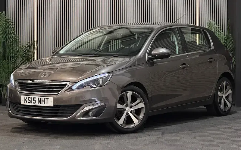 Used Peugeot 308 Allure 131 HP (96 kW) 2020 Hatchback