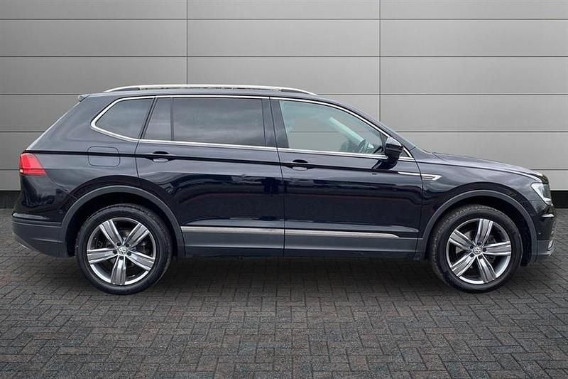 Used VW Tiguan Allspace Match 150 HP (110 kW) 2020 Black SUV