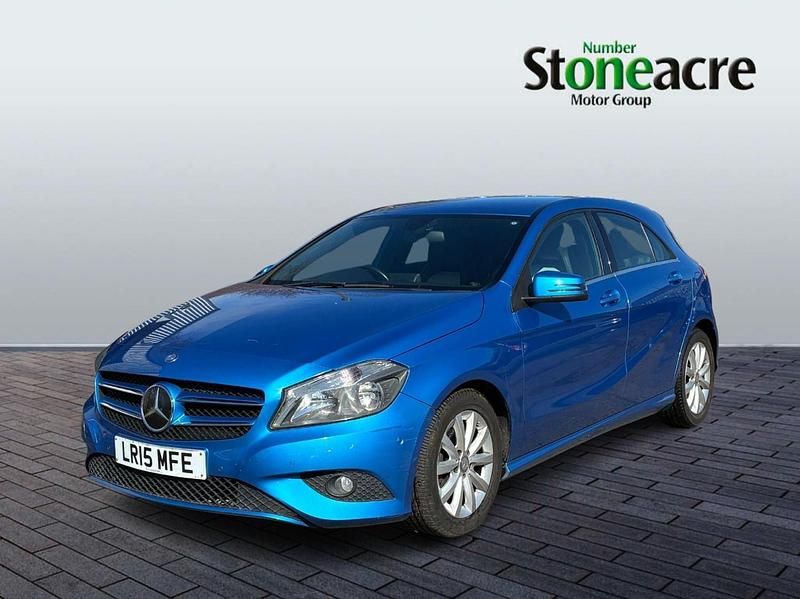 Used Mercedes A180 SE 109 HP (80 kW) 2015 Blue Hatchback