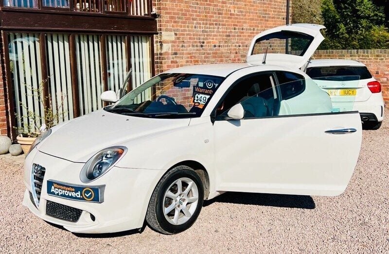 White Used 2016 Alfa Romeo MiTo Progression Hatchback | £4,995 (Fair price) - Image 1/4