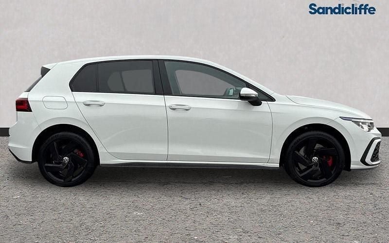 Used VW Golf VIII GTE 245 HP (180 kW) 2024 Hatchback