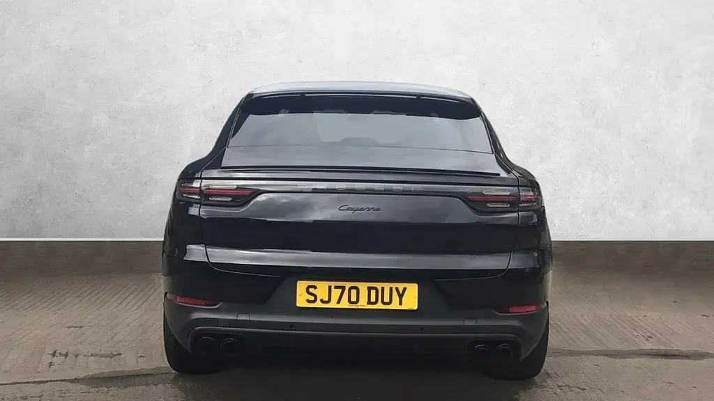Usado Porsche Cayenne 340 HP (250 kW) 2020 Preto SUV