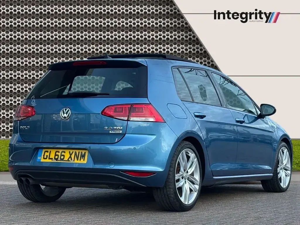 Used VW Golf VII GT 147 HP (108 kW) 2016 Blue Hatchback
