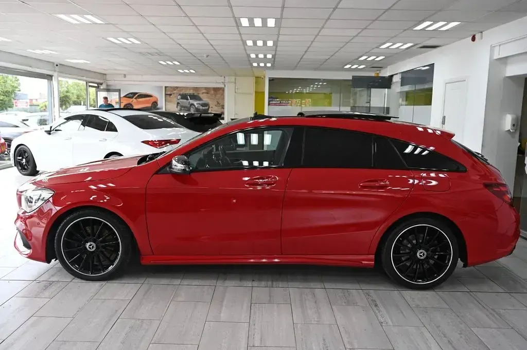 Used Mercedes CLA220 Shooting Brake AMG line 177 HP (130 kW) 2016 Red Estate