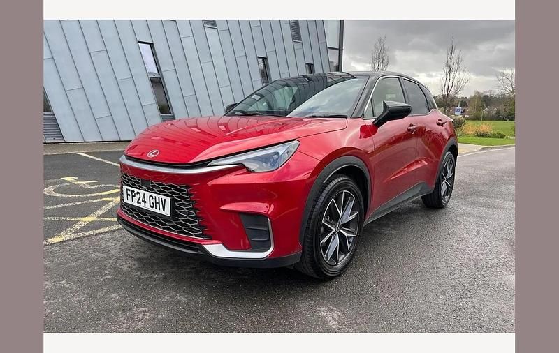 Used Lexus LBX 136 HP (100 kW) 2024 Other SUV