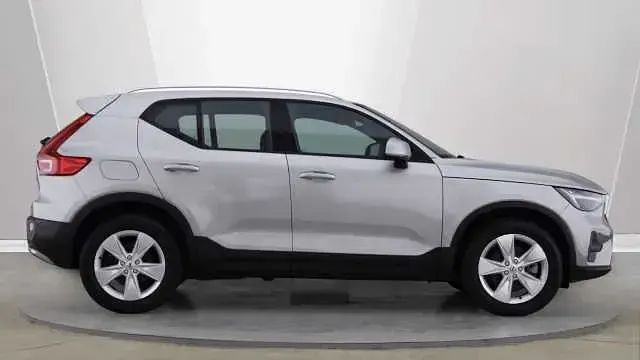 Usado Volvo XC40 Core 163 CV (119 kW) 2024 SUV