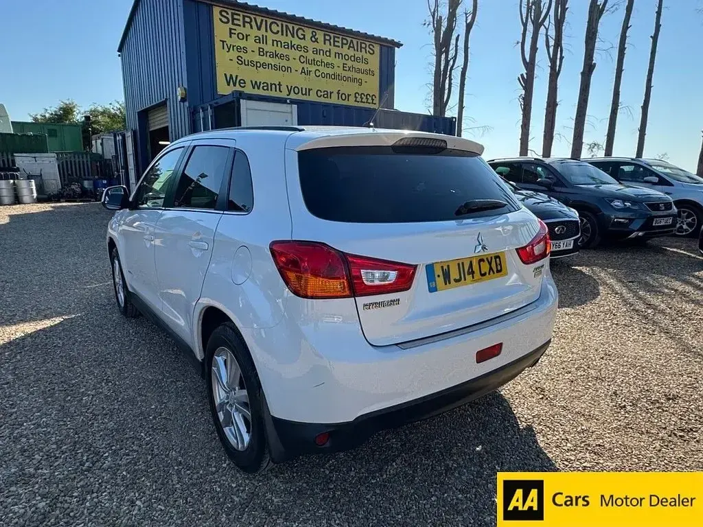 Used Mitsubishi ASX 116 HP (85 kW) 2014 White SUV