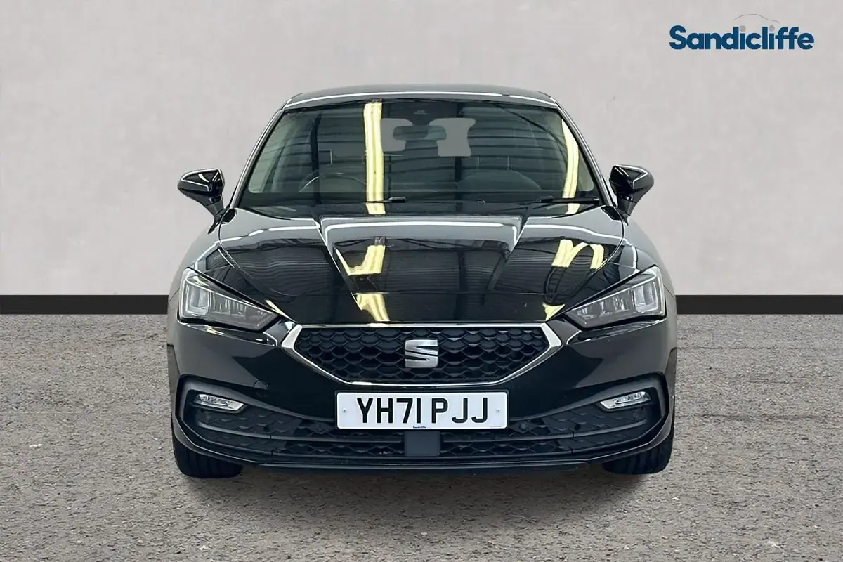 Used Seat Leon SE Dynamic 110 HP (80 kW) 2024 Black Hatchback