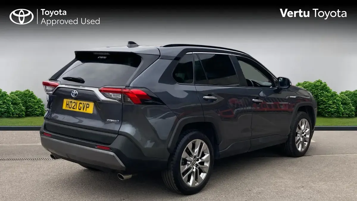 Used Toyota RAV4 Hybrid 218 HP (160 kW) 2021 Decuma grey (metallic paint) SUV