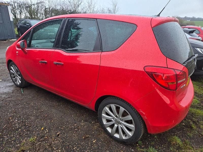 Used Vauxhall Meriva 2012 Red MPV